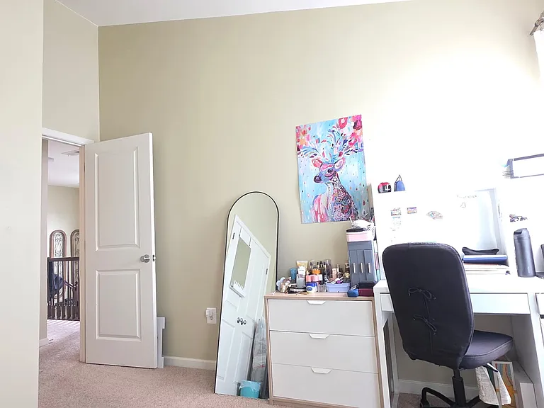 25100 Croxley Green Sq — Photo 19