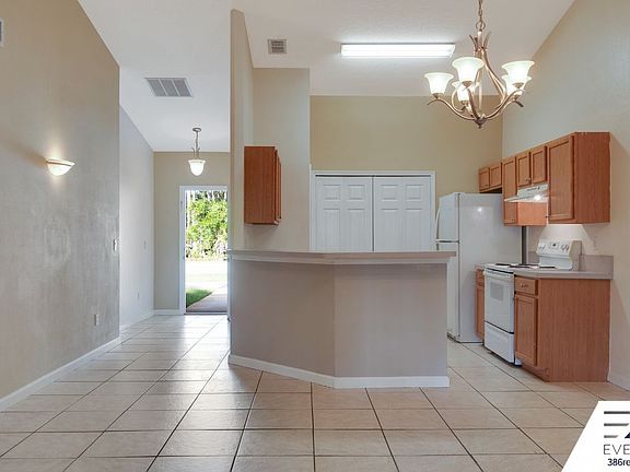 4th image of 14 Empire Ln #B