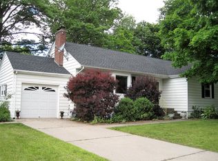 60 E Willow St, Beacon, NY 12508
