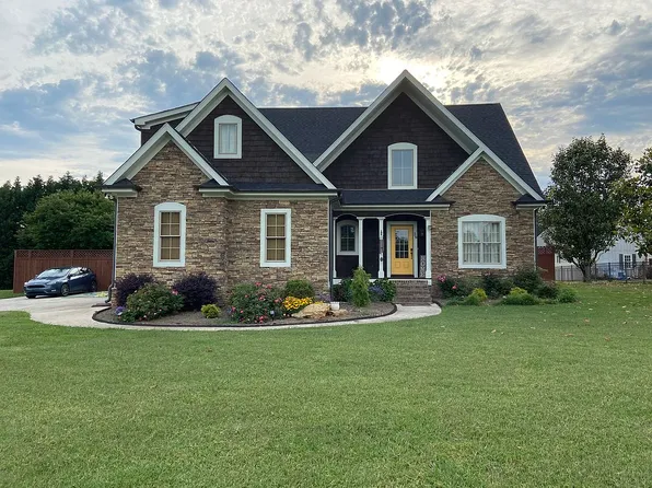 36 Pheonix Cir, Rock Spring, GA 30739