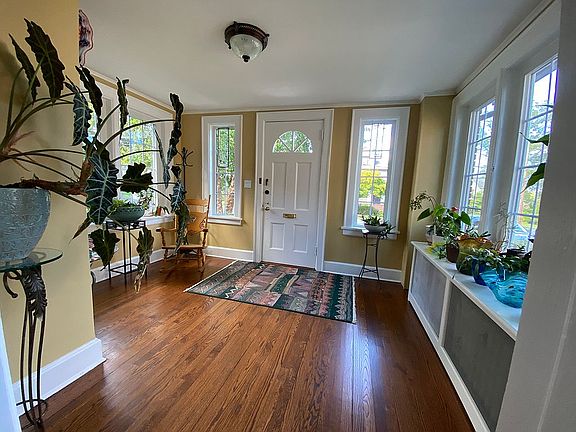4th image of 83 Greenridge Ave