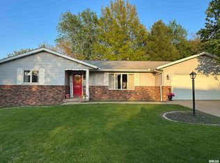 108 N Ostrom Ave, Princeville, IL 61559