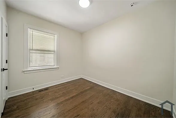 12324 S Emerald Ave — Photo 11