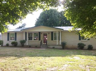 312 S Hummingbird Ln, Dickson, TN 37055