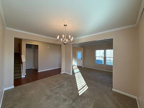 3rd image of 134 Ashton Dr