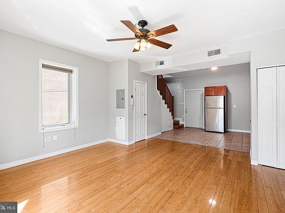 3rd image of 800 N 2nd St APT 5
