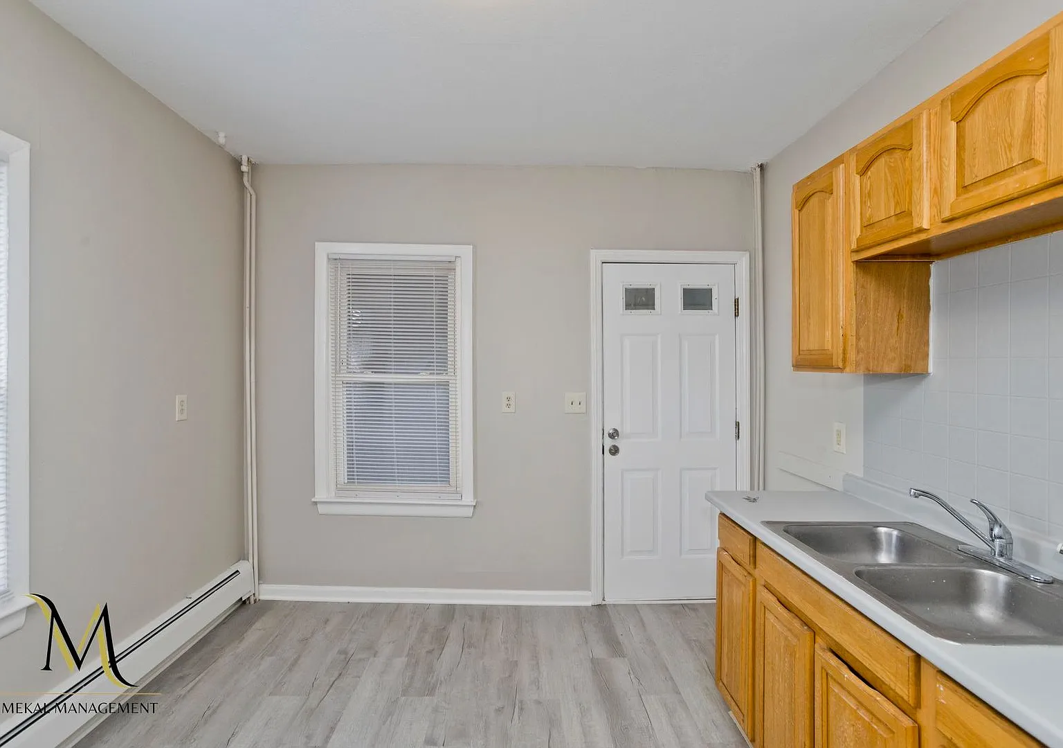 129-139 Hubbard Street — Photo 2