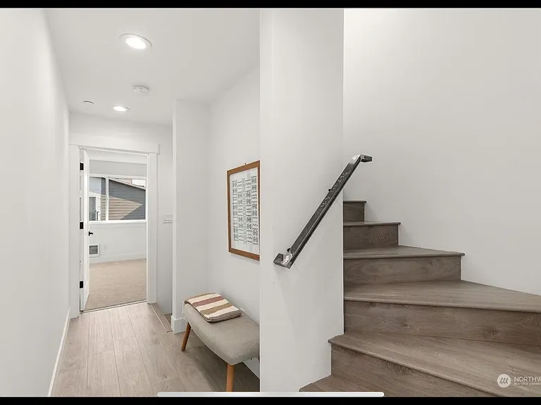 10430 8th Ave NW — Photo 16