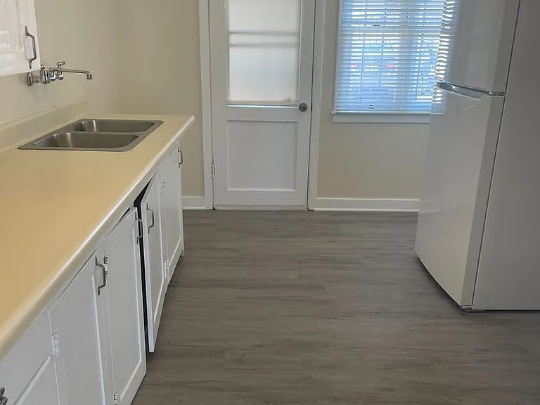 ADAMS AVENUE APARTMENTS — Photo 1