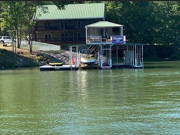 2nd image of 684 E Lakeshore Dr
