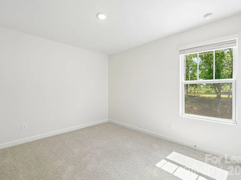 1852 Wrenley Dr — Photo 23