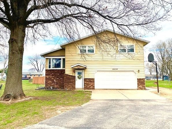 28458 Woodside Dr, Rock Falls, IL 61071