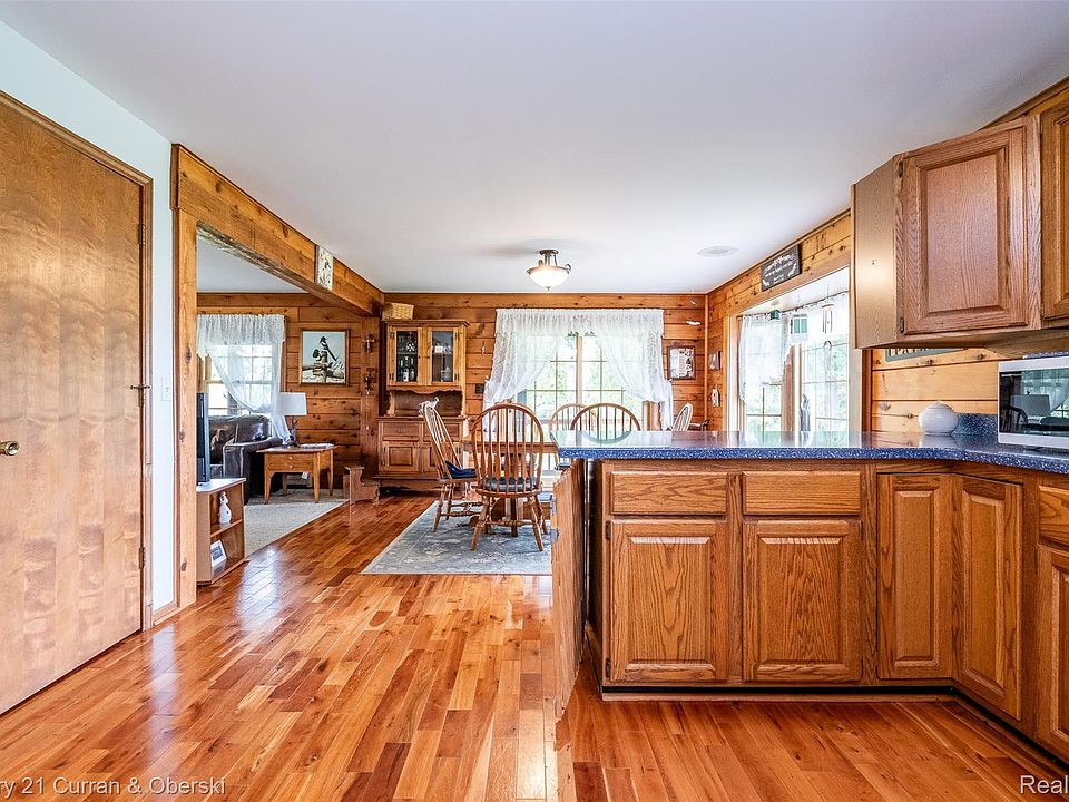 6595 Six Mile Rd, photo 24