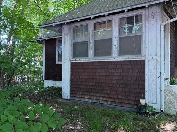 78 E Main St, Georgetown, MA 01833