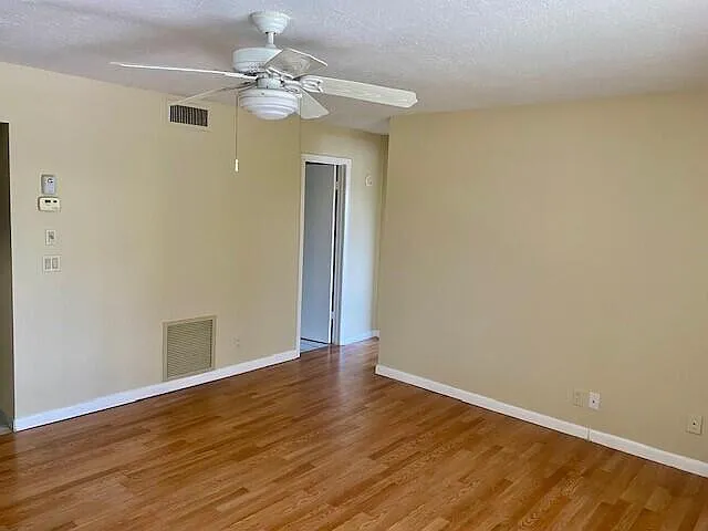 428 Pine Glen Ln #B-2 — Photo 8