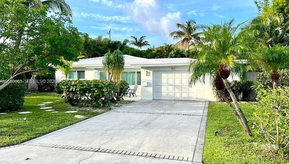 262 Bombay Ave