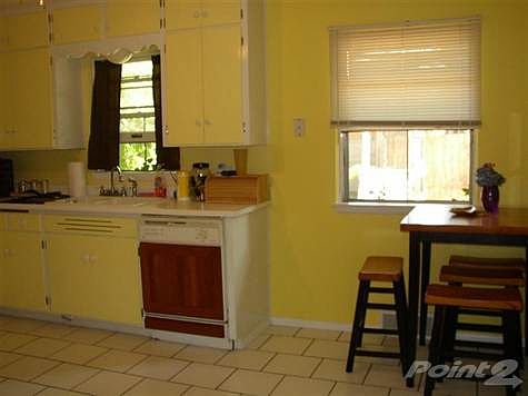 5th image of 295 Lormar Ave