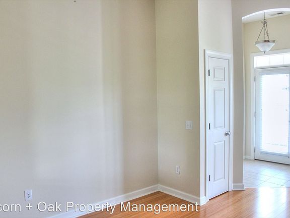 4th image of 113 Conner Dr Unit 201