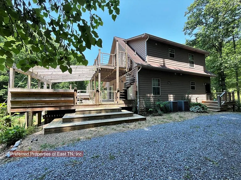 709 Brown Mountain Rd — Photo 25