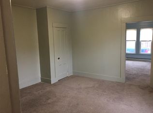 482 Crescent St APT 1, Athol, MA 01331