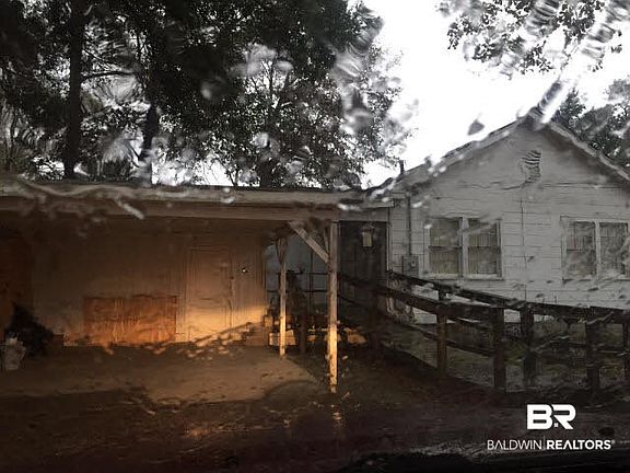 3rd image of 1108 N Hoyle Ave