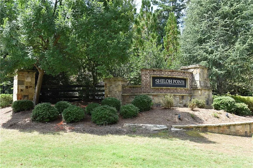 4 bed, 3.5 bath, 3319 sqft, $3,250 — Photo 3