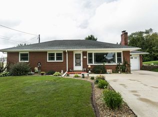 970 Kane St, Dubuque, IA 52001