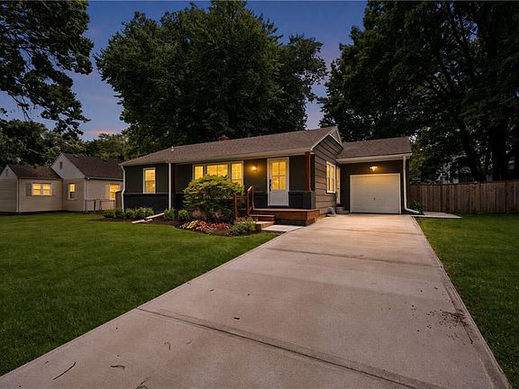 2nd image of 4607 W 59th St