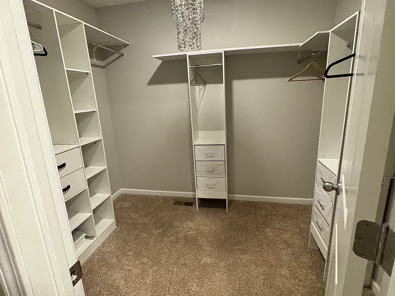 213 Carrowmoore Dr — Photo 16