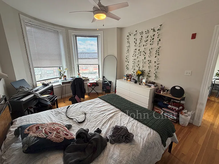 1932 Beacon St #4 — Photo 15