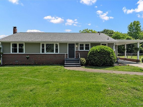 3rd image of 1311 Dinwiddie Ave