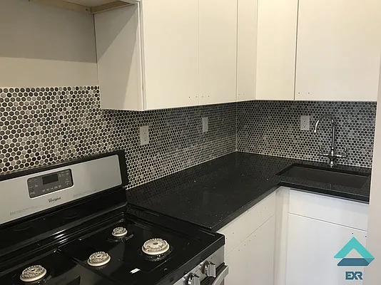 Rented by EXR | media 6