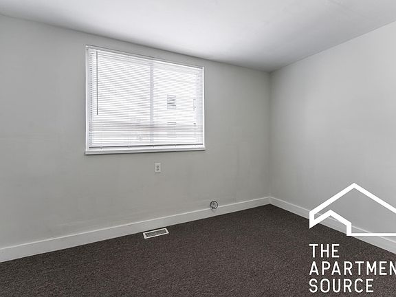 5th image of 1151 W 19th St #Ch
