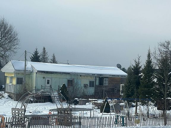 3rd image of 22435 Pleasant Valley Rd