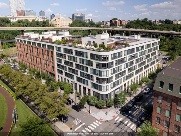 255 Brunswick Street image 1 of 27