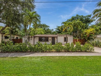 909 NE 126th St, North Miami, FL, 33161