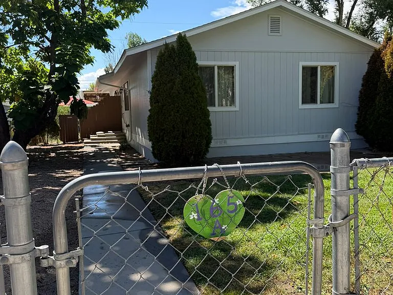 165 N Cherry St — Photo 2