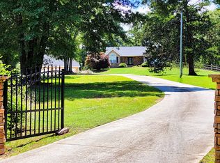 5300 Haynes Creek Dr, Loganville, GA 30052