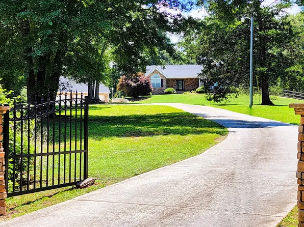 5300 Haynes Creek Dr, Loganville, GA 30052