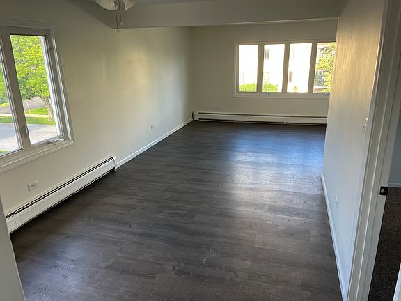 5th image of 10320 Mansfield Ave #3