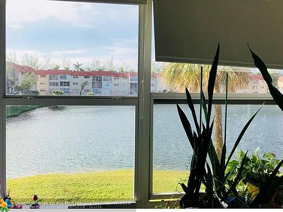 3rd image of 2831 E Sunrise Lakes Dr #211