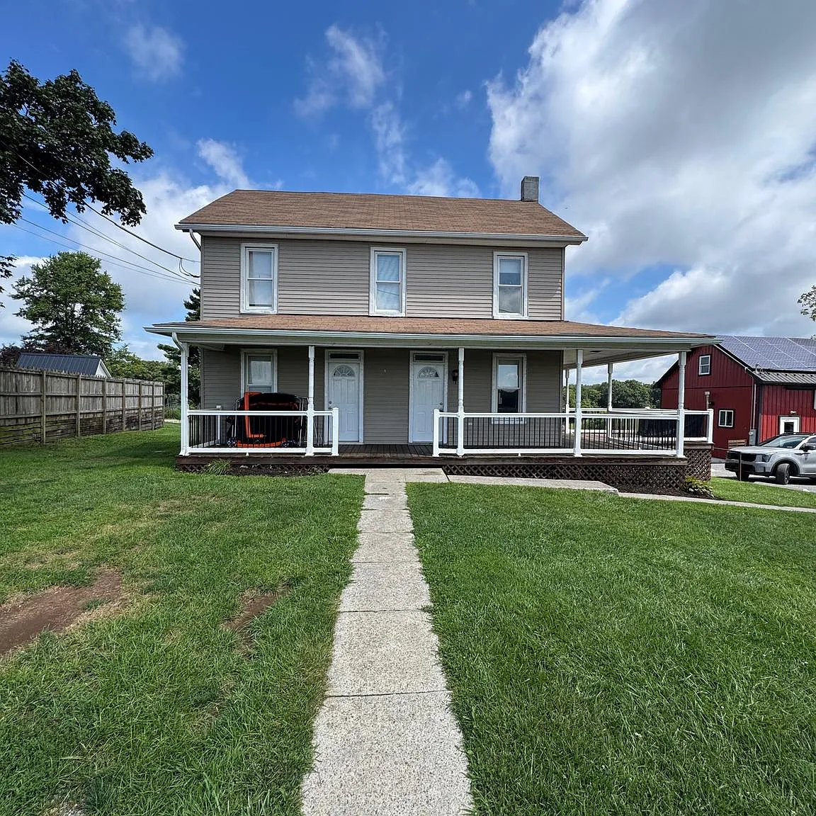 3 bed, 2176 sqft, $1,700 — Photo 1
