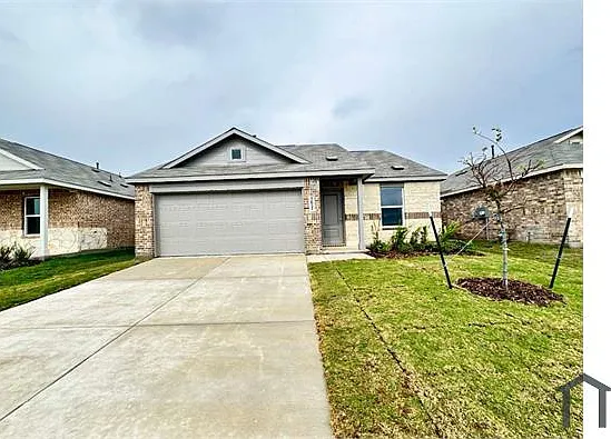 4 bed, 1720 sqft, $2,750 — Photo 2