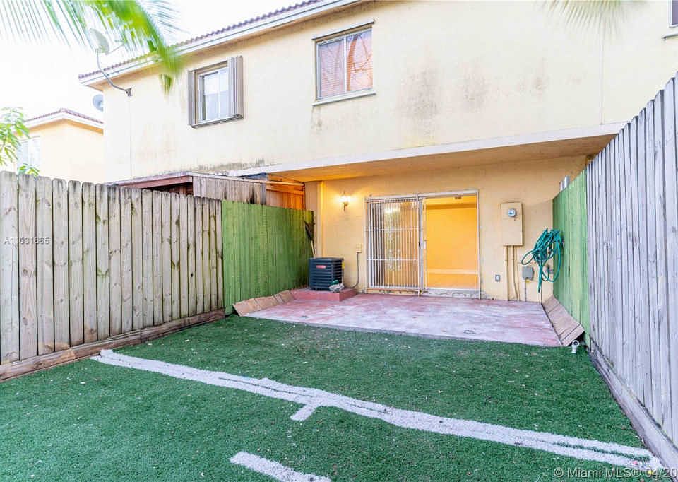1st image of 8363 NW 99th St #4