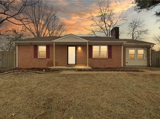 1617 Woodbriar Ln, Chesapeake, VA 23323