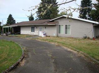 2064 Maple St, Seaside, OR 97138