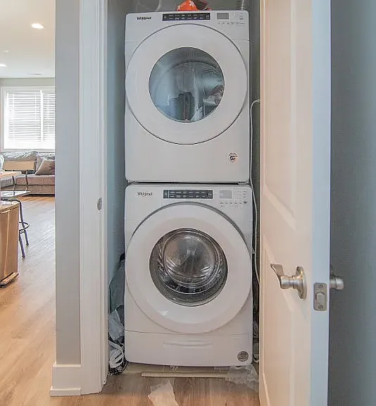 2448 N Albany Ave #3S — Photo 2