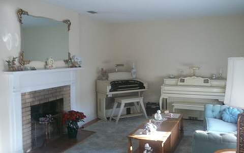 3rd image of 1397 White Ave SE