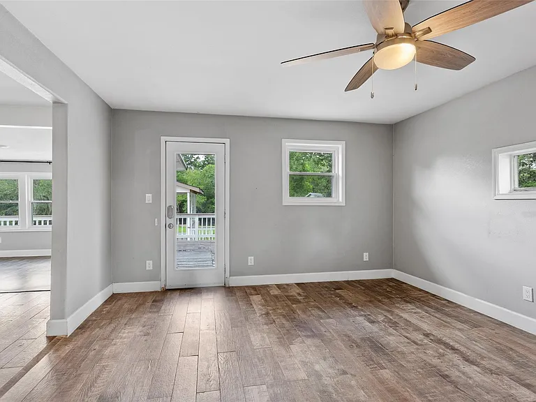 3310 Oak Dr — Photo 20