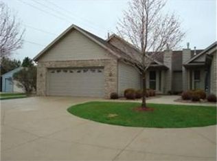 1217 Essex Pkwy NW, Rochester, MN 55901